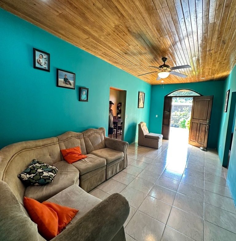 3 BEDROOM HOME IN A COOL CLIMATE WITH RIVER FRONTAGE – 1 ACRE, Uvita, Costa Rica — photo 7