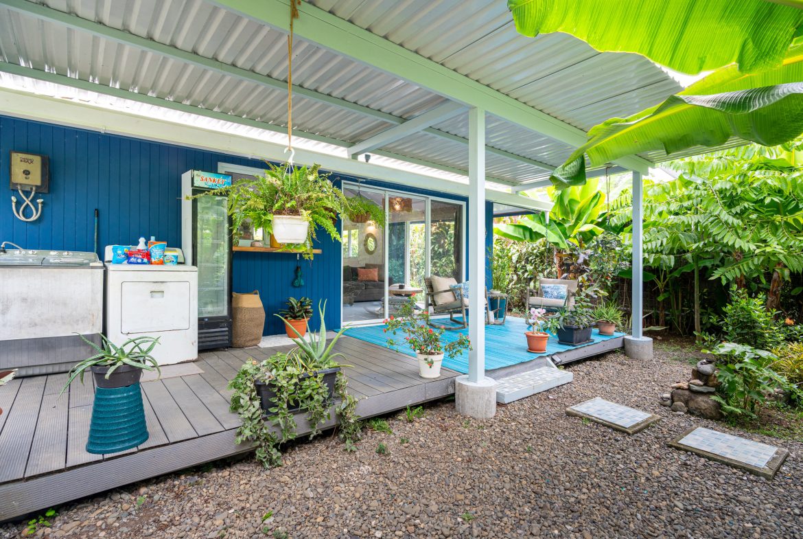 MODERN TURN KEY 1 BEDROOM STUDIO IN UVITA – 0.12 ACRES