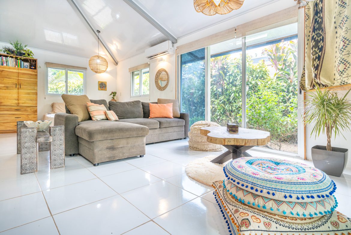 MODERN TURN KEY 1 BEDROOM STUDIO IN UVITA – 0.12 ACRES