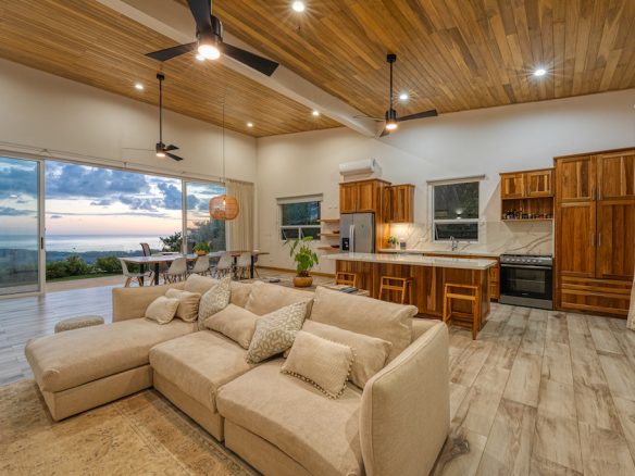 LUXURY 6 BEDROOM HOME WITH AMAZING OCEAN VIEW, Uvita, Costa Rica — photo 6