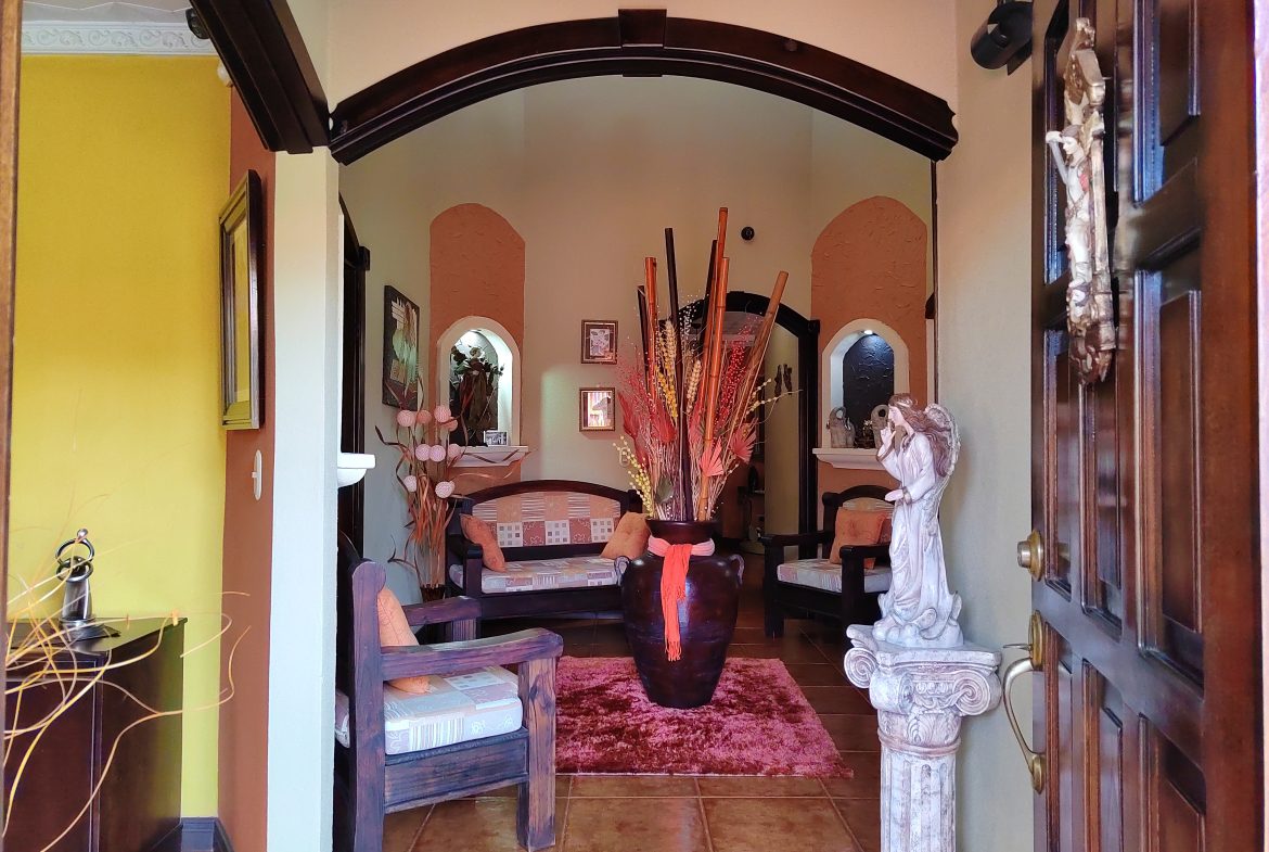 EXQUISITE SAN ISIDRO RESIDENCE: LUXURY LIVING AT ITS FINEST, Uvita, Costa Rica — photo 8