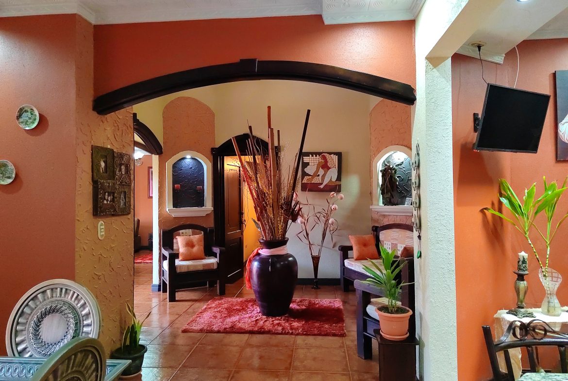 EXQUISITE SAN ISIDRO RESIDENCE: LUXURY LIVING AT ITS FINEST