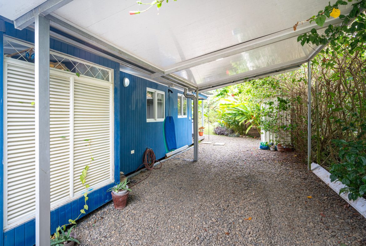 MODERN TURN KEY 1 BEDROOM STUDIO IN UVITA – 0.12 ACRES