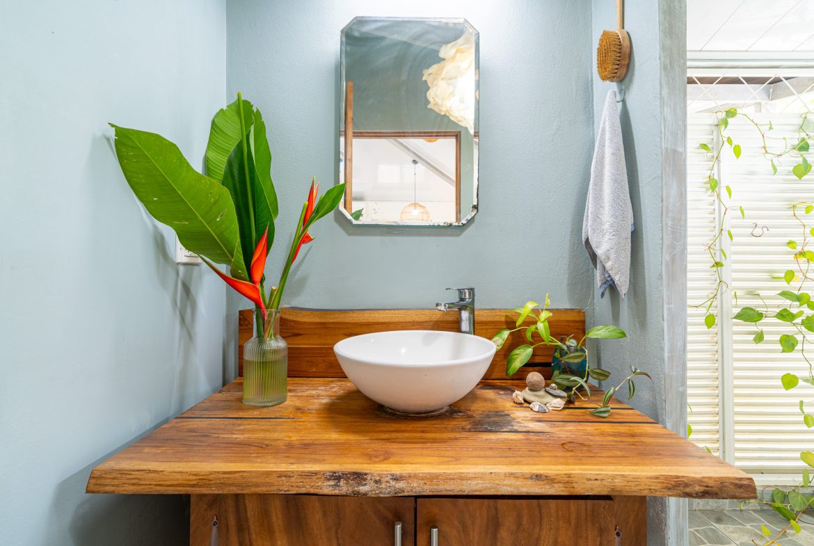 MODERN TURN KEY 1 BEDROOM STUDIO IN UVITA – 0.12 ACRES