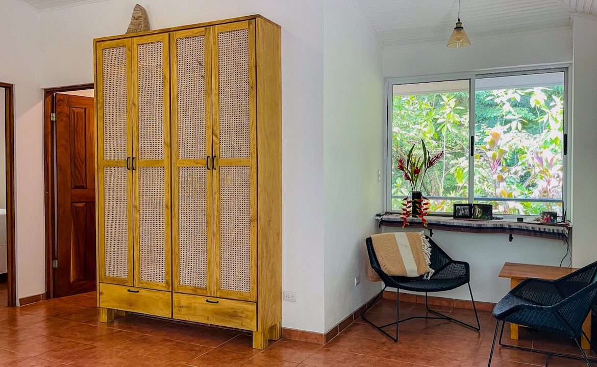 3 BEDROOM HOME AND TWO CABINAS WITH VIEWS TO THE STREAM – 1.96 ACRES