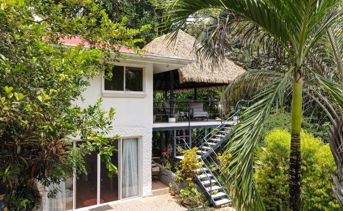 3 BEDROOM HOME AND TWO CABINAS WITH VIEWS TO THE STREAM – 1.96 ACRES