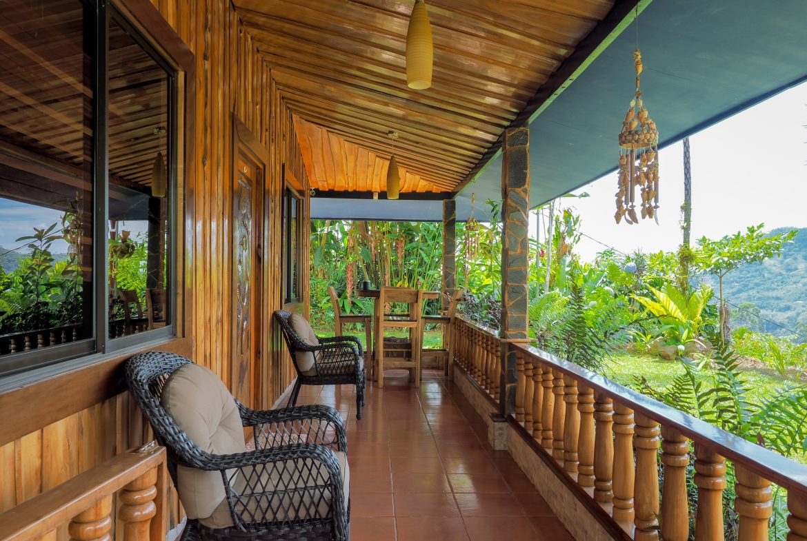 TURN KEY MOUNTAIN VIEW 2 BEDROOM HOUSE PLUS BUNGALOW WITH COOL CLIMATE AND PRIVACY – 0.8 ACRES