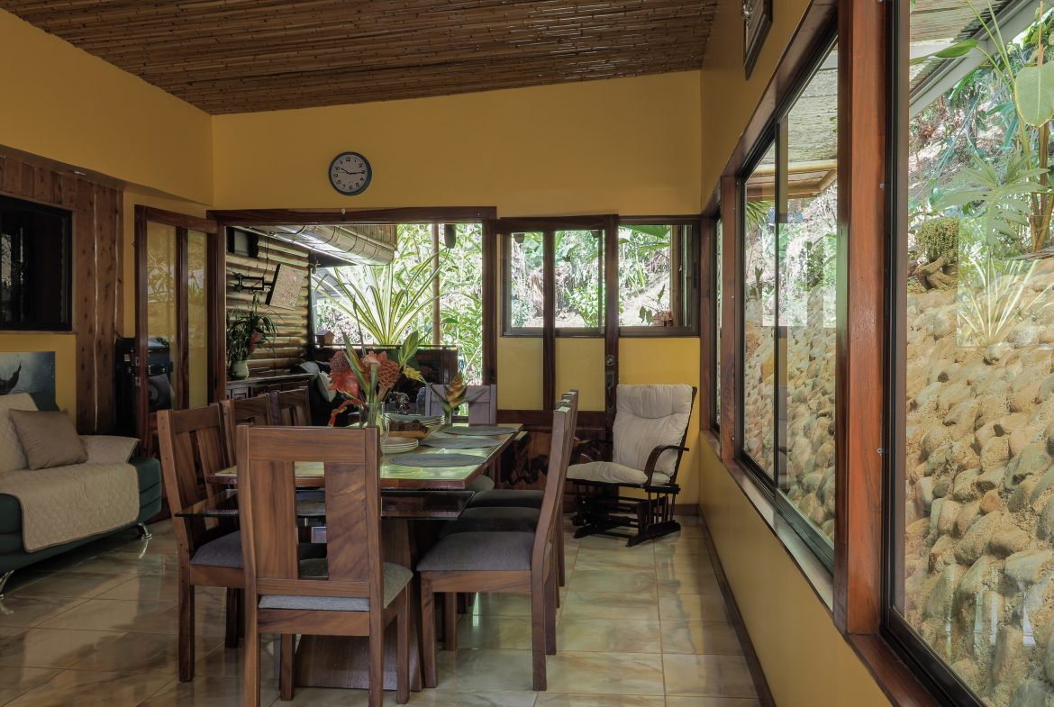 TURN KEY MOUNTAIN VIEW 2 BEDROOM HOUSE PLUS BUNGALOW WITH COOL CLIMATE AND PRIVACY – 0.8 ACRES