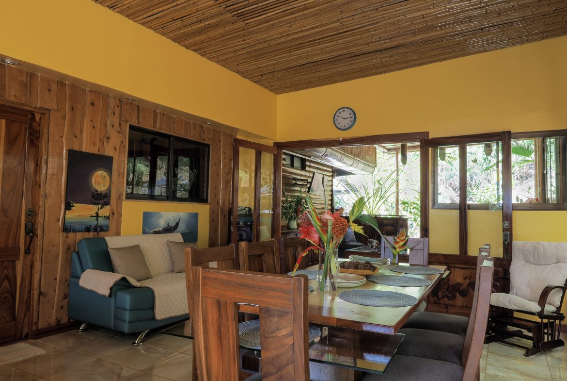 TURN KEY MOUNTAIN VIEW 2 BEDROOM HOUSE PLUS BUNGALOW WITH COOL CLIMATE AND PRIVACY – 0.8 ACRES, Uvita, Costa Rica — photo 7