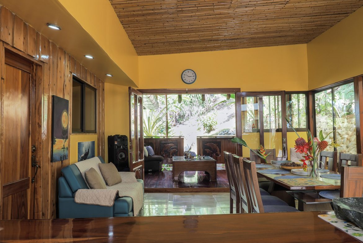 TURN KEY MOUNTAIN VIEW 2 BEDROOM HOUSE PLUS BUNGALOW WITH COOL CLIMATE AND PRIVACY – 0.8 ACRES