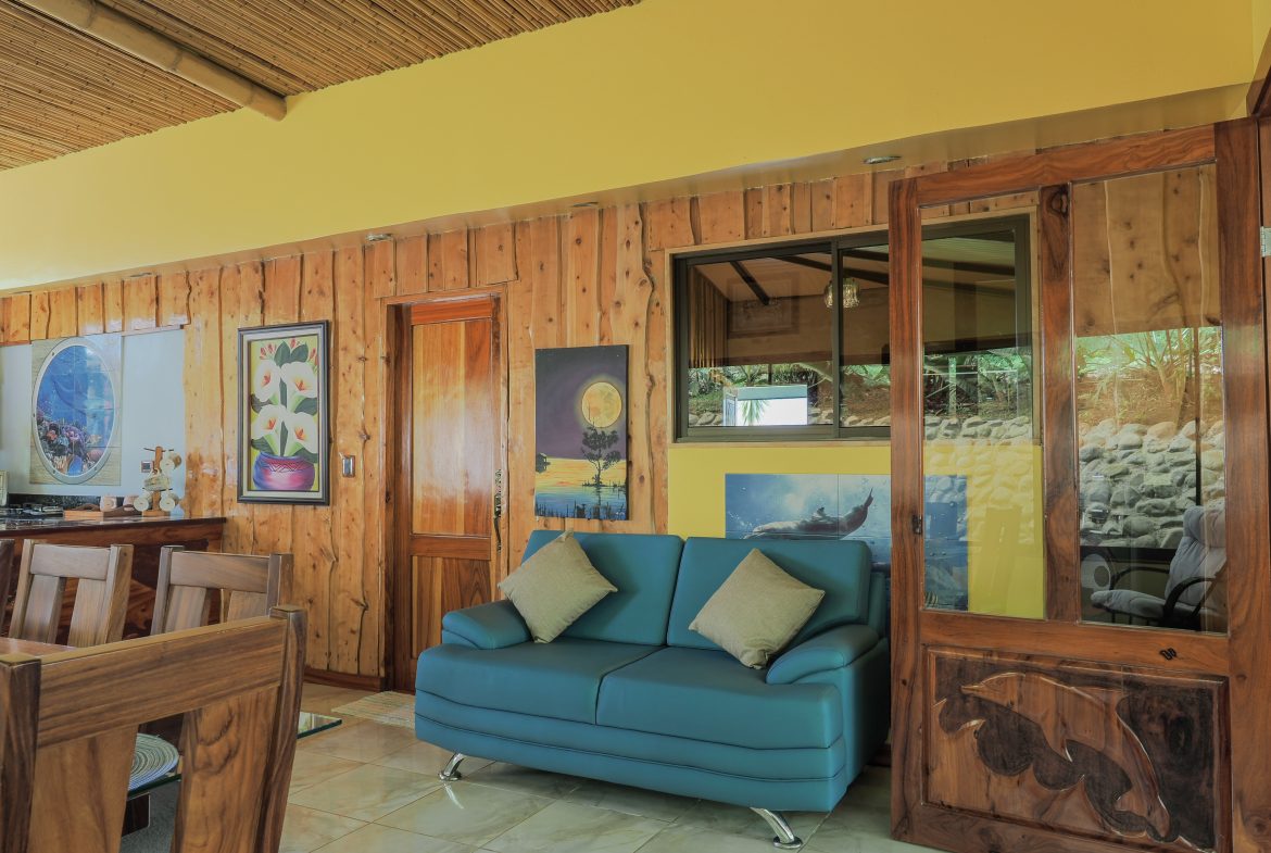 TURN KEY MOUNTAIN VIEW 2 BEDROOM HOUSE PLUS BUNGALOW WITH COOL CLIMATE AND PRIVACY – 0.8 ACRES