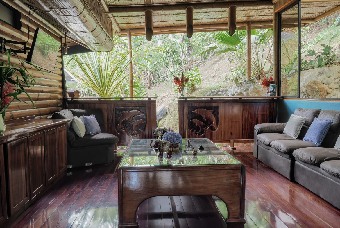 TURN KEY MOUNTAIN VIEW 2 BEDROOM HOUSE PLUS BUNGALOW WITH COOL CLIMATE AND PRIVACY – 0.8 ACRES