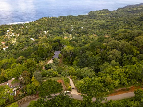 AMAZING HOUSE AND GUEST HOUSE WITH EXTRA BUILDING SITES – 16.14 ACRES, Playa Hermosa, Costa Rica — photo 6