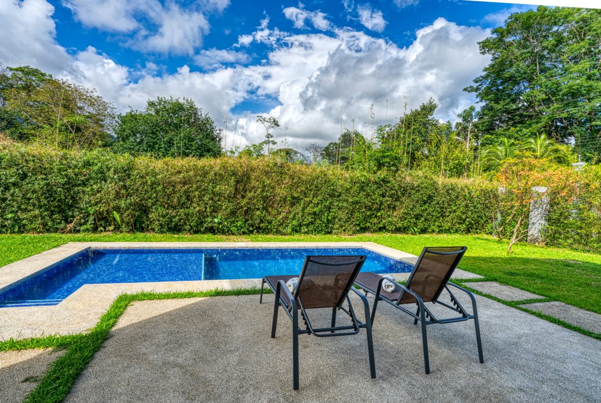 3 BEDROOM MODERN HOME WITH POOL WALKING DISTANCE TO EVERYTHING IN UVITA, Uvita, Costa Rica — photo 5
