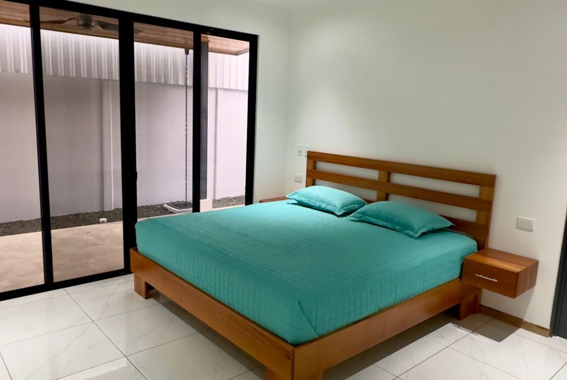 STUNNING 2-BEDROOM HOME IN TRANQUIL COMMUNITY – CLOSE TO MARINO BALLENA NATIONAL PARK – 0.11 ACRES