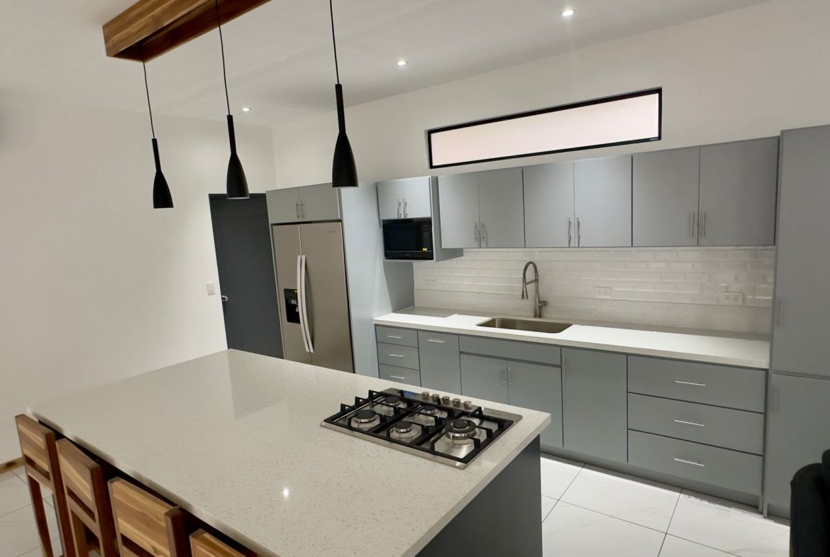 STUNNING 2-BEDROOM HOME IN TRANQUIL COMMUNITY – CLOSE TO MARINO BALLENA NATIONAL PARK – 0.11 ACRES