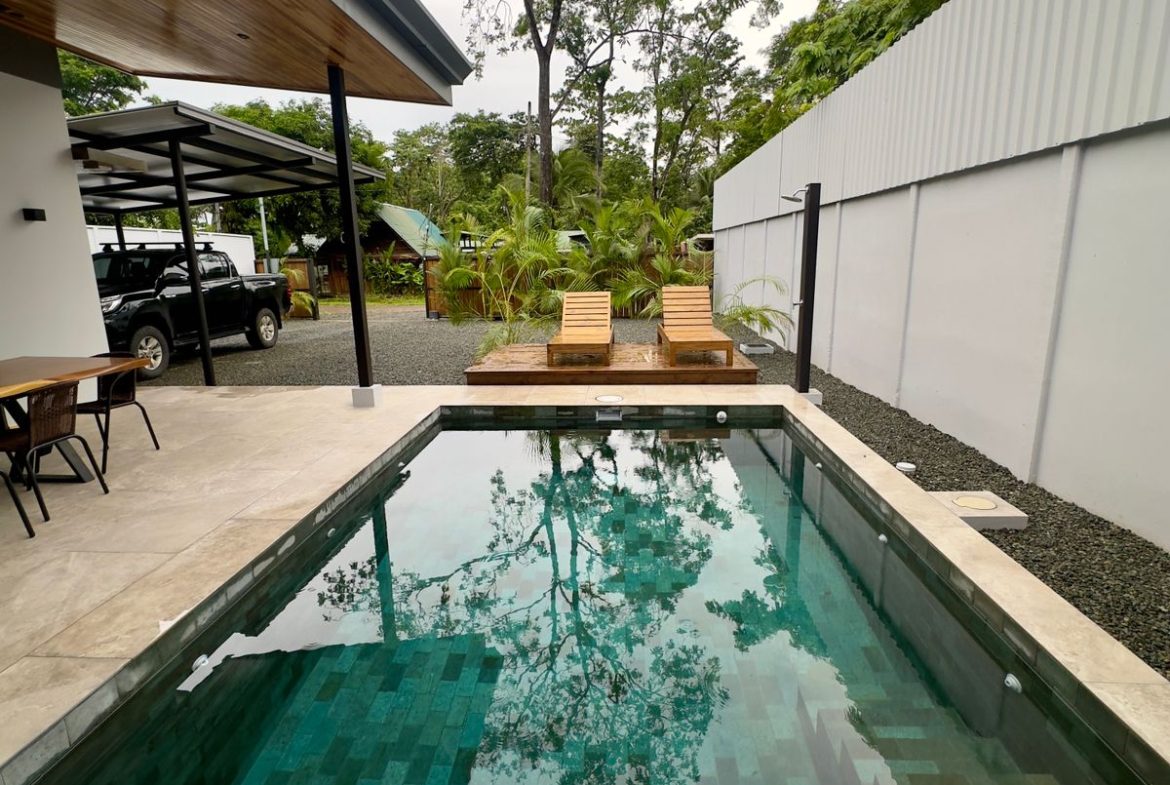 STUNNING 2-BEDROOM HOME IN TRANQUIL COMMUNITY – CLOSE TO MARINO BALLENA NATIONAL PARK – 0.11 ACRES