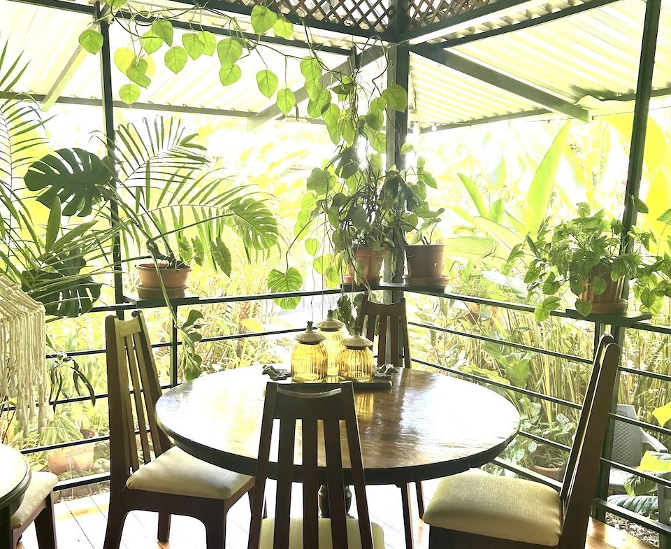 CASA BALI – 3 BEDROOM HOME WALKING DISTANCE TO THE BEACH