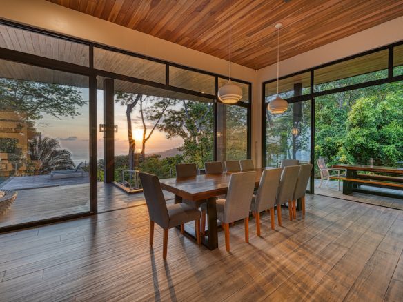 AMAZING HOUSE AND GUEST HOUSE WITH EXTRA BUILDING SITES – 16.14 ACRES, Playa Hermosa, Costa Rica — photo 8