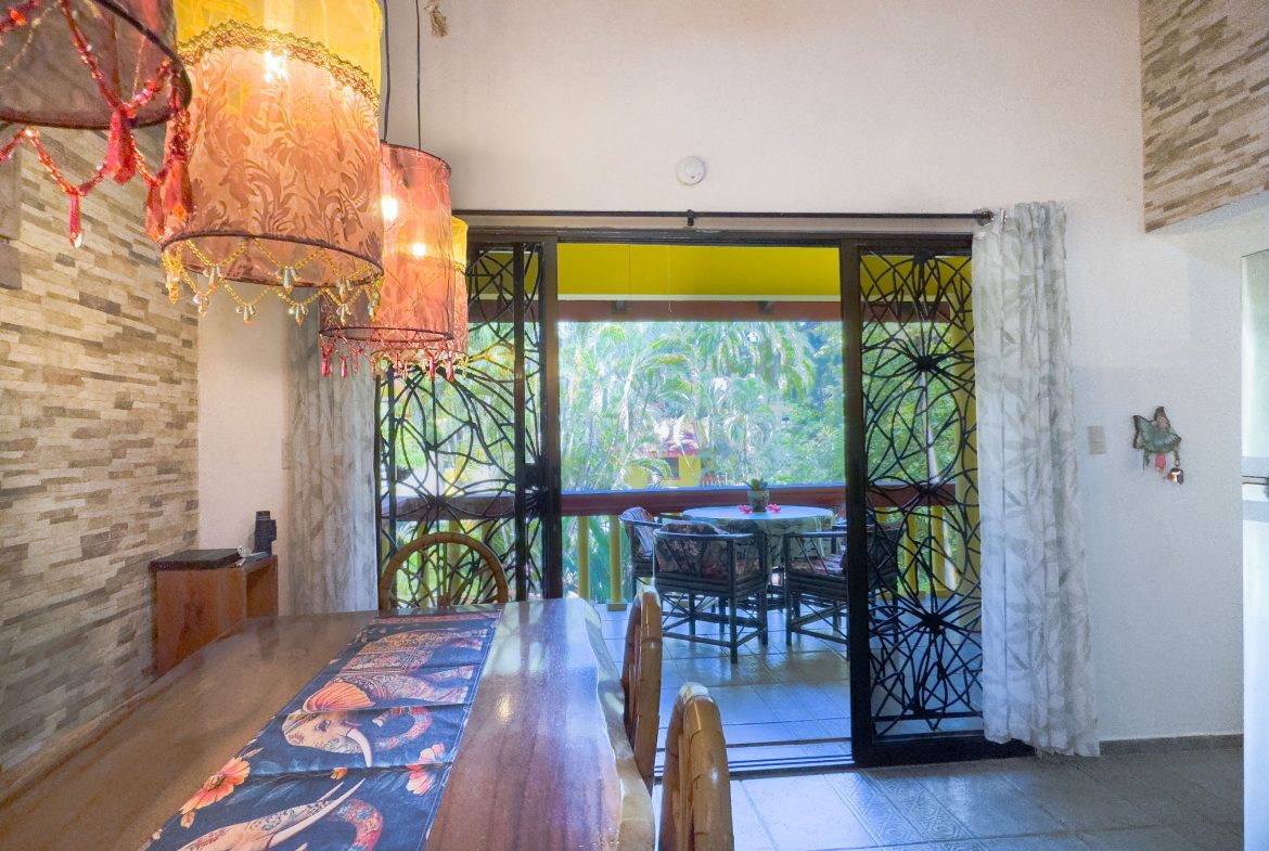 CASA MARIPOSA CONDOMINIUM IN THE HEART OF MANUEL ANTONIO