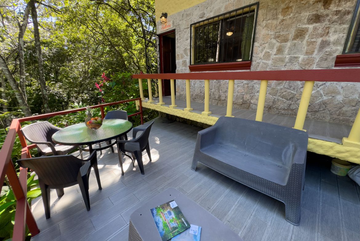 CASA MARIPOSA CONDOMINIUM IN THE HEART OF MANUEL ANTONIO
