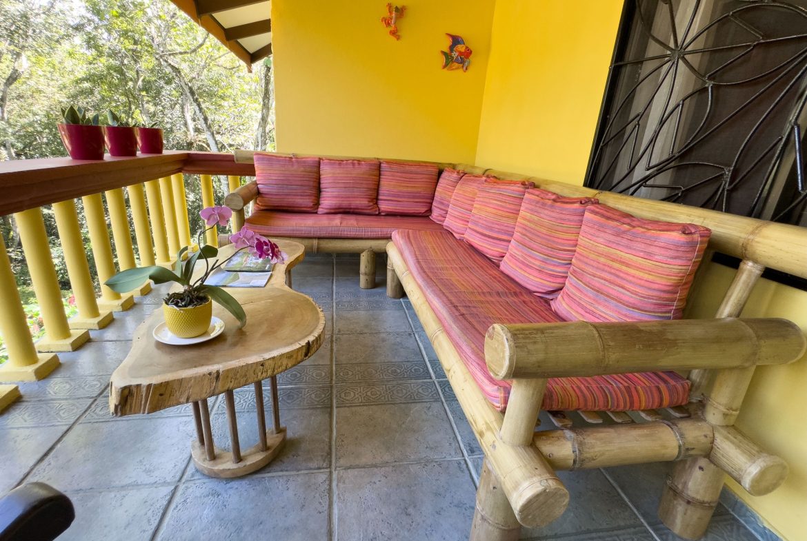 CASA MARIPOSA CONDOMINIUM IN THE HEART OF MANUEL ANTONIO
