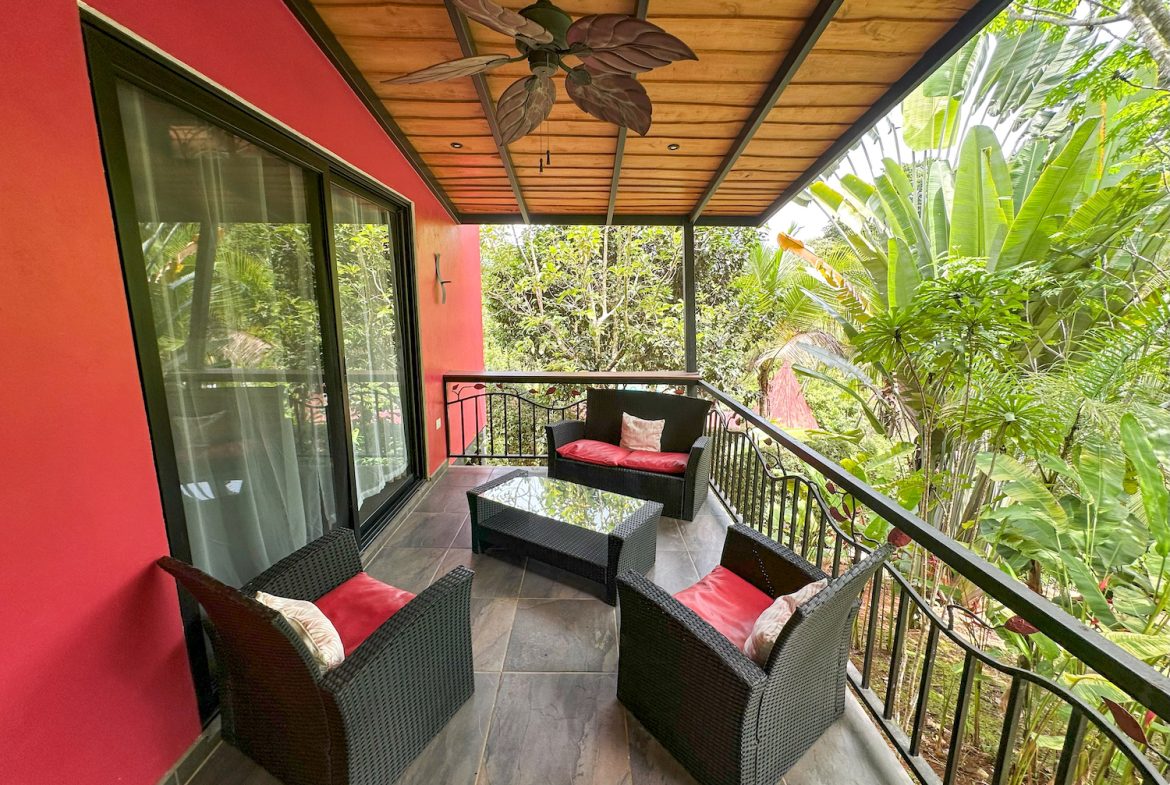 HOME, CABINS,DINNING AREA AND EXTRA SPACE TO BUILD