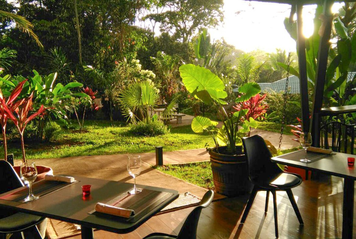 HOME, CABINS,DINNING AREA AND EXTRA SPACE TO BUILD