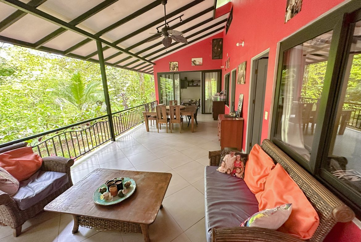 HOME, CABINS,DINNING AREA AND EXTRA SPACE TO BUILD