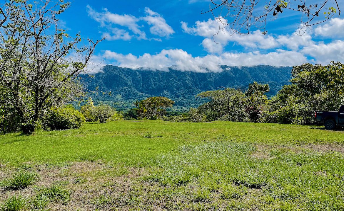 OCEAN, MOUNTAIN AND RIVER VIEWS – 3.12 ACRES