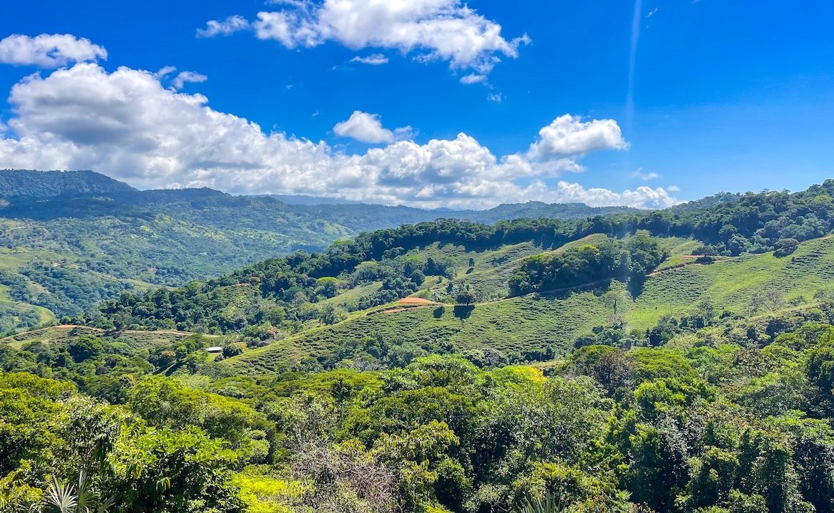 AMAZING PROPERTY WITH OCEAN AND MOUNTAIN VIEWS IN ESCALERAS – 2.44 ACRES