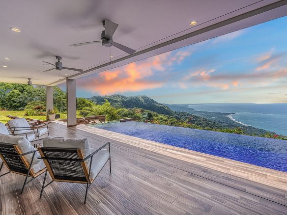 CHÂTEAU MONTAGE – LUXURY HOUSE, GUEST HOUSE, CARETAKER HOUSE AND AMAZING VIEWS IN GATED COMMUNITY, Dominical, Costa Rica — photo 5