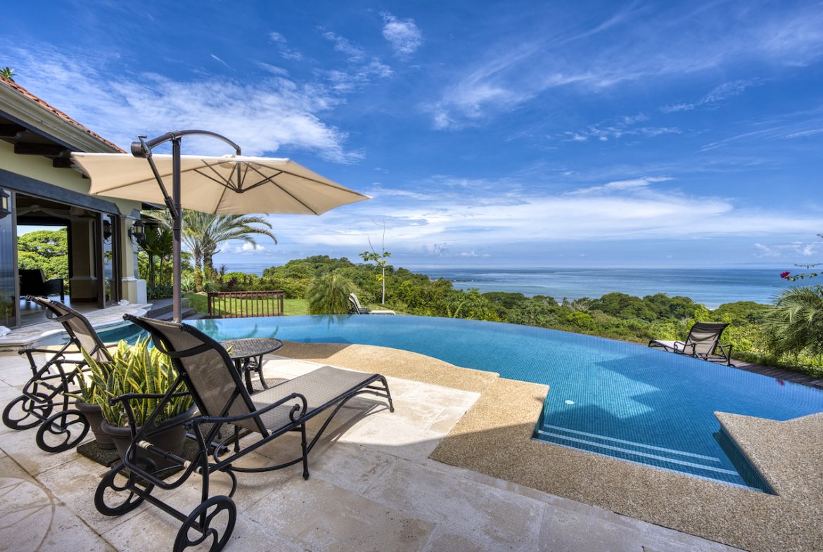 LUXURY COLONIAL-STYLE HOME WITH AMAZING OCEAN VIEWS, Uvita, Costa Rica — photo 4