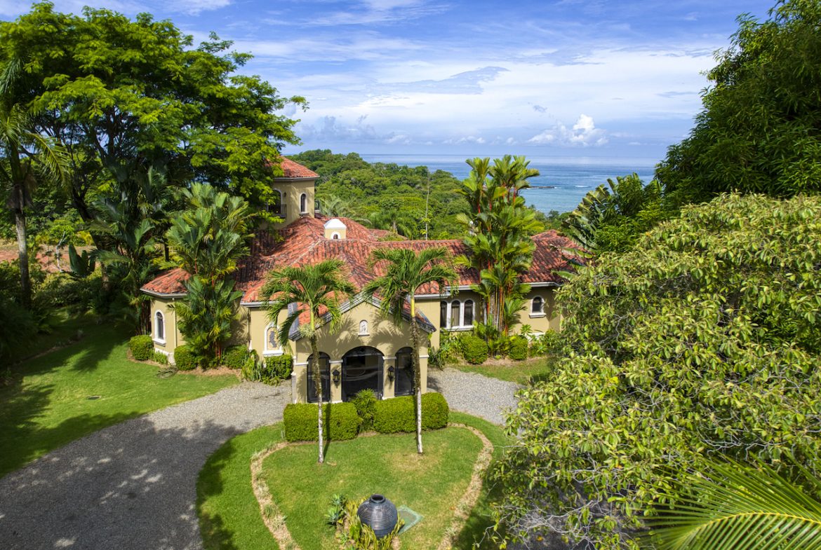 LUXURY COLONIAL-STYLE HOME WITH AMAZING OCEAN VIEWS, Uvita, Costa Rica — photo 3