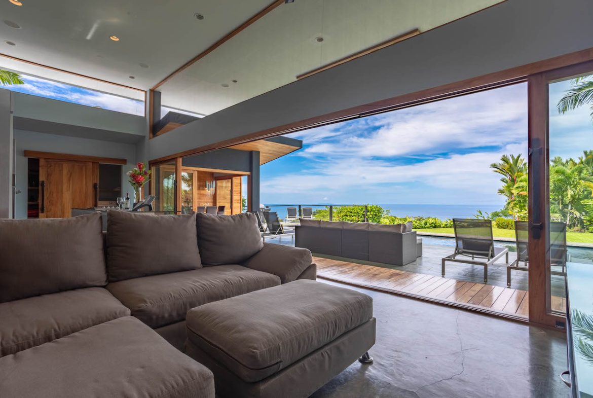 LUXURY OCEAN VIEW PROPERTY WITH HOUSE AND GUEST HOUSE – 19.78 ACRES, Uvita, Costa Rica — photo 3