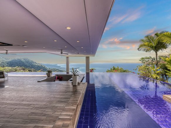 CHÂTEAU MONTAGE – LUXURY HOUSE, GUEST HOUSE, CARETAKER HOUSE AND AMAZING VIEWS IN GATED COMMUNITY, Dominical, Costa Rica — photo 7