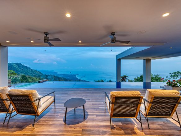 CHÂTEAU MONTAGE – LUXURY HOUSE, GUEST HOUSE, CARETAKER HOUSE AND AMAZING VIEWS IN GATED COMMUNITY, Dominical, Costa Rica — photo 8