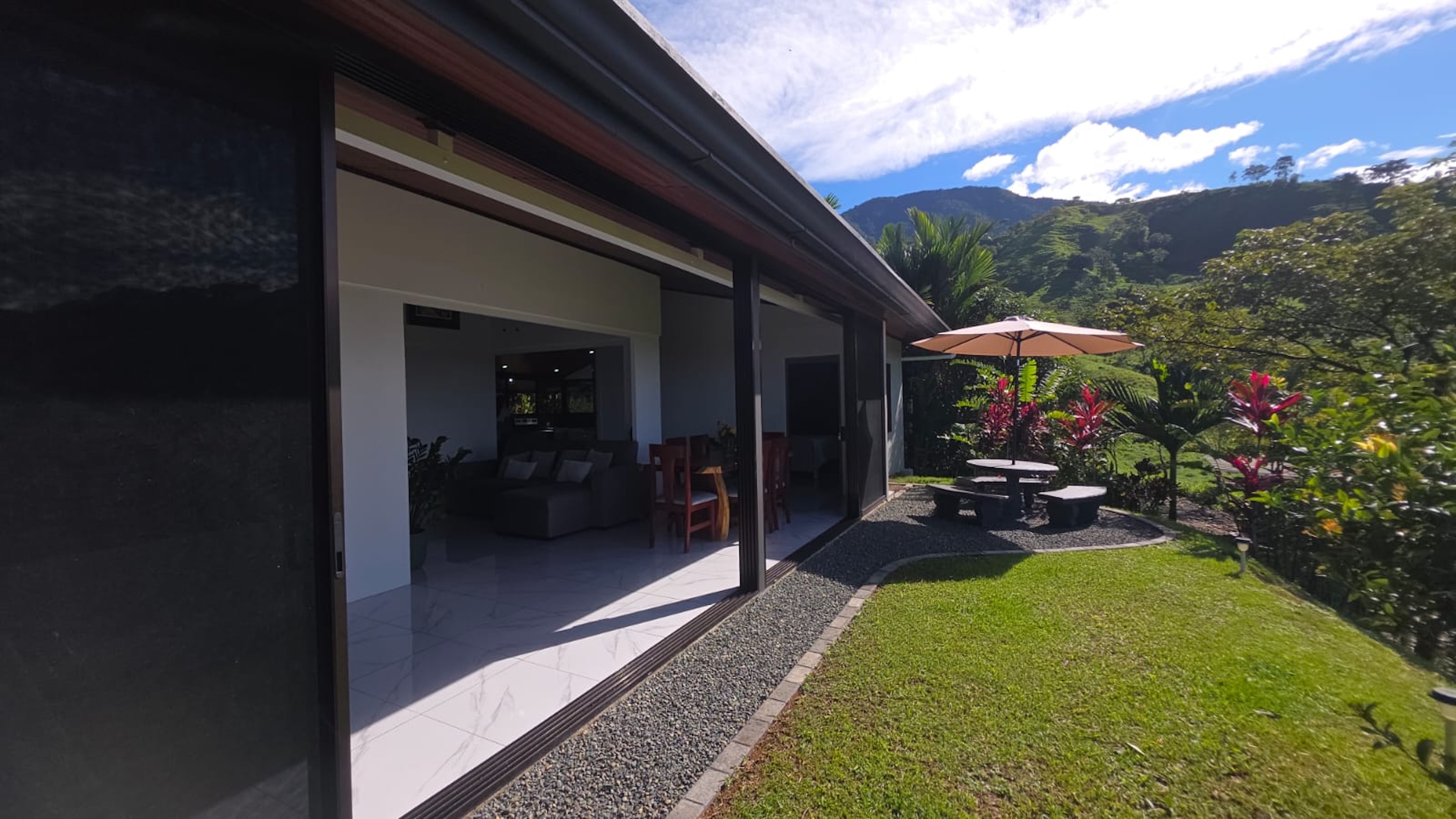 PROPERTY OF NEARLY 15 ACRES WITH A HOUSE AND NATURAL SURROUNDINGS , IN PLATANILLO
