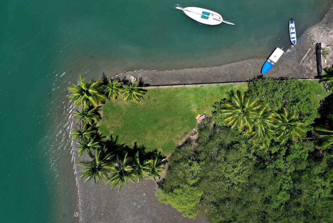 UNIQUE BEACHFRONT PROPERTY WITH MARINA IN GOLFITO