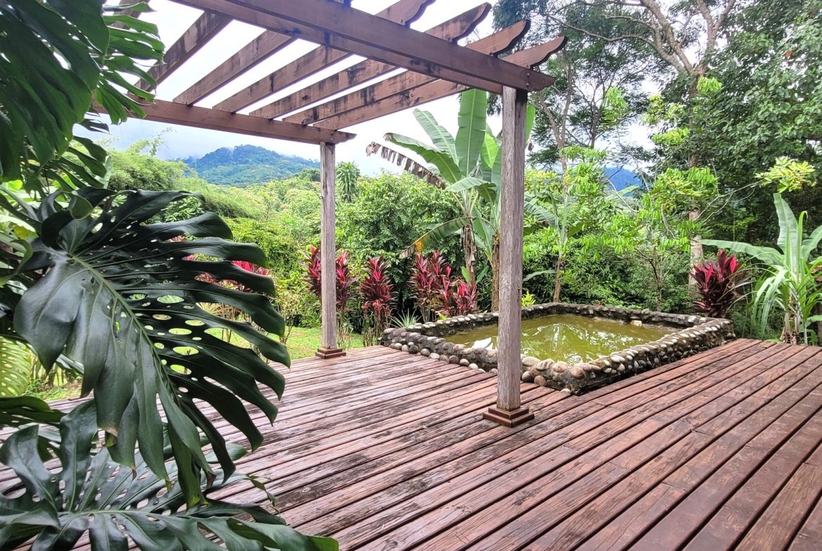 LOVELY WOODEN CABIN HOUSE LOCATED IN OJOCHAL