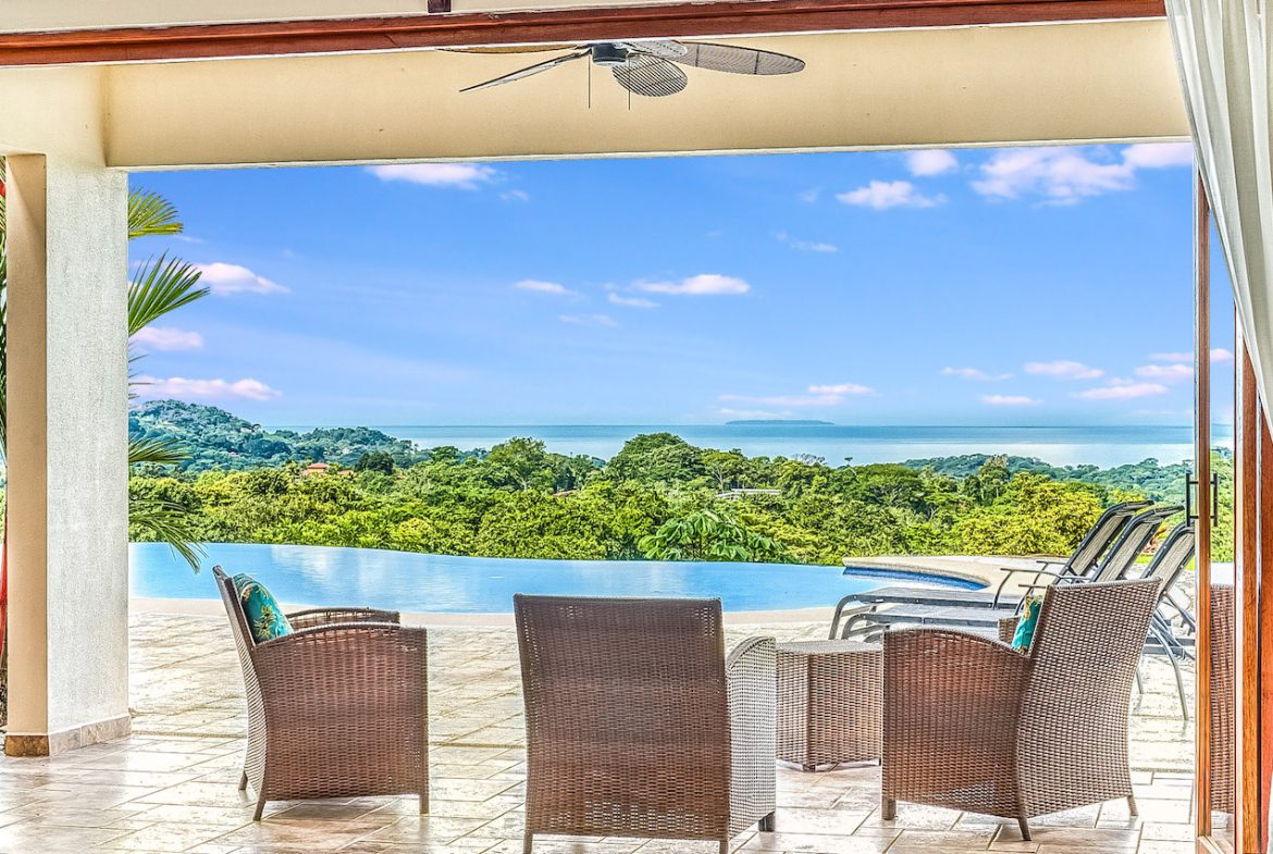 LUXURY LIVING 5 BEDROOM HOME – 1.77 ACRES, Uvita, Costa Rica — photo 5