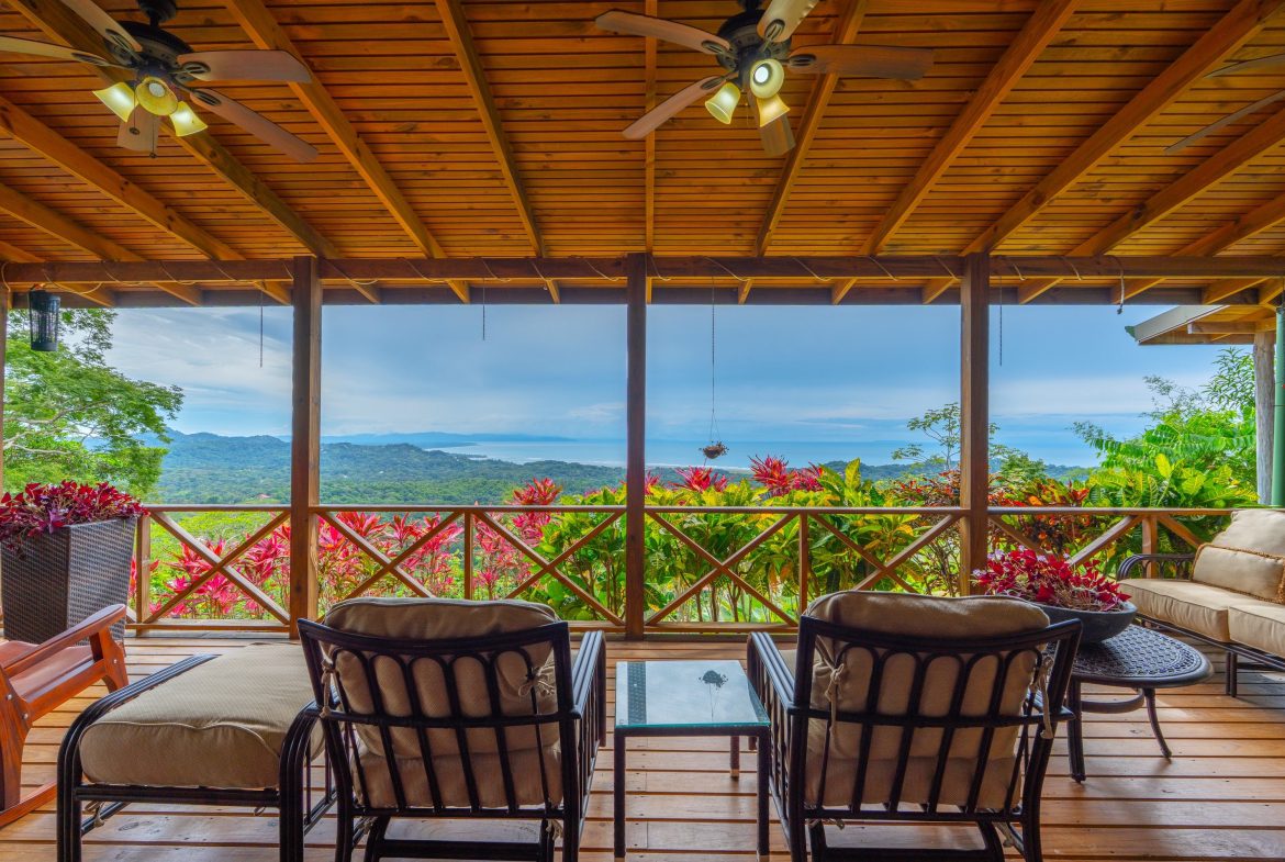 OCEAN VIEW HOME WITH TREE HOUSE VIBES