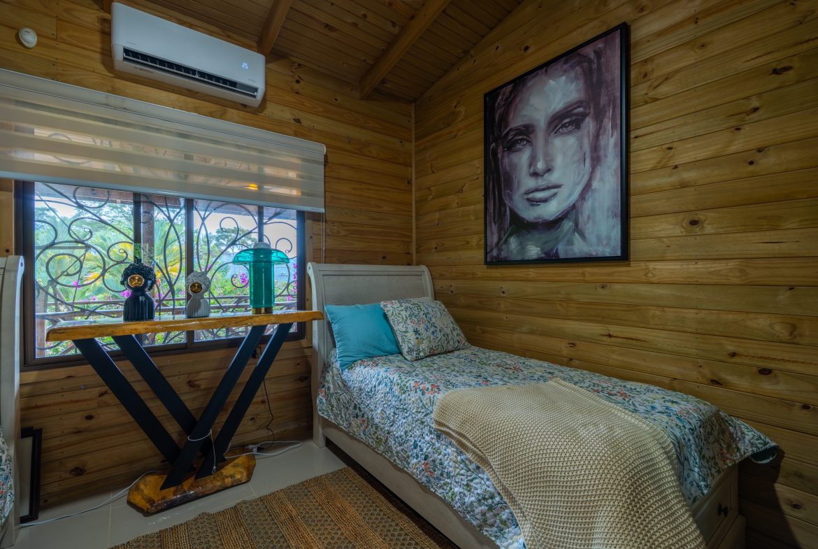 OCEAN VIEW HOME WITH TREE HOUSE VIBES