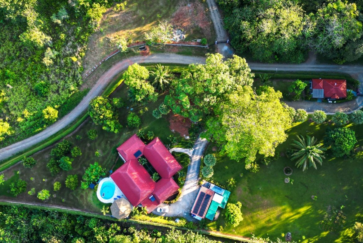 PROPERTY WITH A GUEST HOUSE AND PANORAMIC VIEWS OF THE OCEAN AND MOUNTAINS, IN OJOCHAL – 2.58 ACRES, Uvita, Costa Rica — photo 2