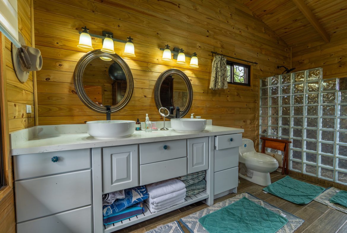 OCEAN VIEW HOME WITH TREE HOUSE VIBES