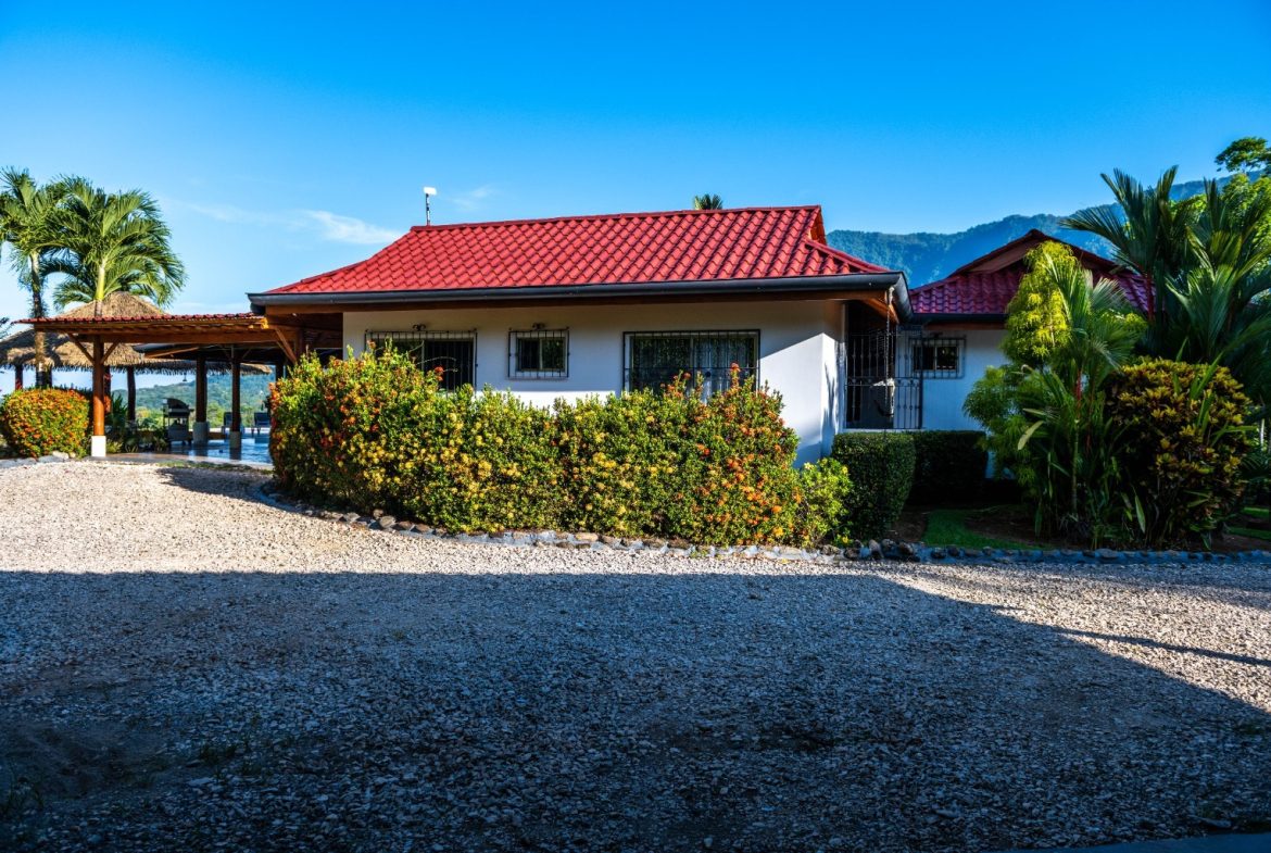 PROPERTY WITH A GUEST HOUSE AND PANORAMIC VIEWS OF THE OCEAN AND MOUNTAINS, IN OJOCHAL – 2.58 ACRES, Uvita, Costa Rica — photo 8