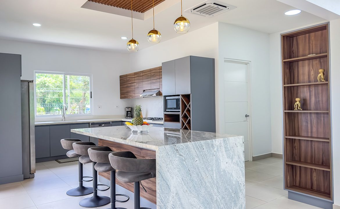 BRAND NEW 3 BEDROOM, 2.5 BATHROOM MODERN HOME IN UVITA, Uvita, Costa Rica — photo 8