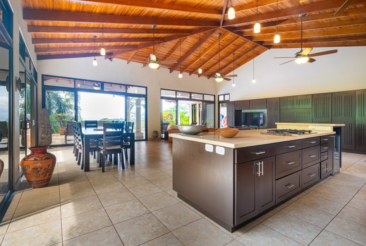 VERY PRIVATE OCEAN AND JUNGLE VIEW HOME IN OJOCHAL