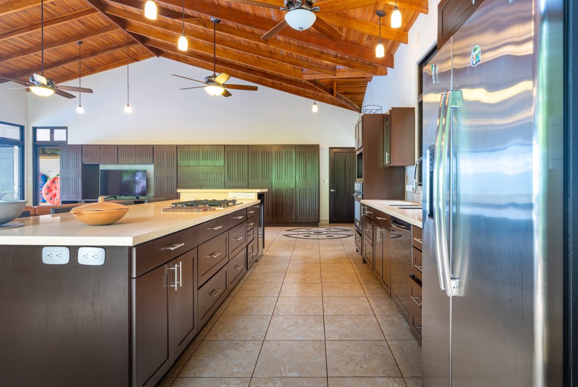 VERY PRIVATE OCEAN AND JUNGLE VIEW HOME IN OJOCHAL