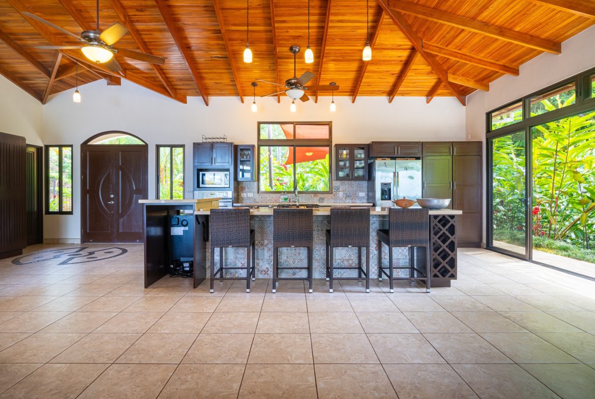 VERY PRIVATE OCEAN AND JUNGLE VIEW HOME IN OJOCHAL